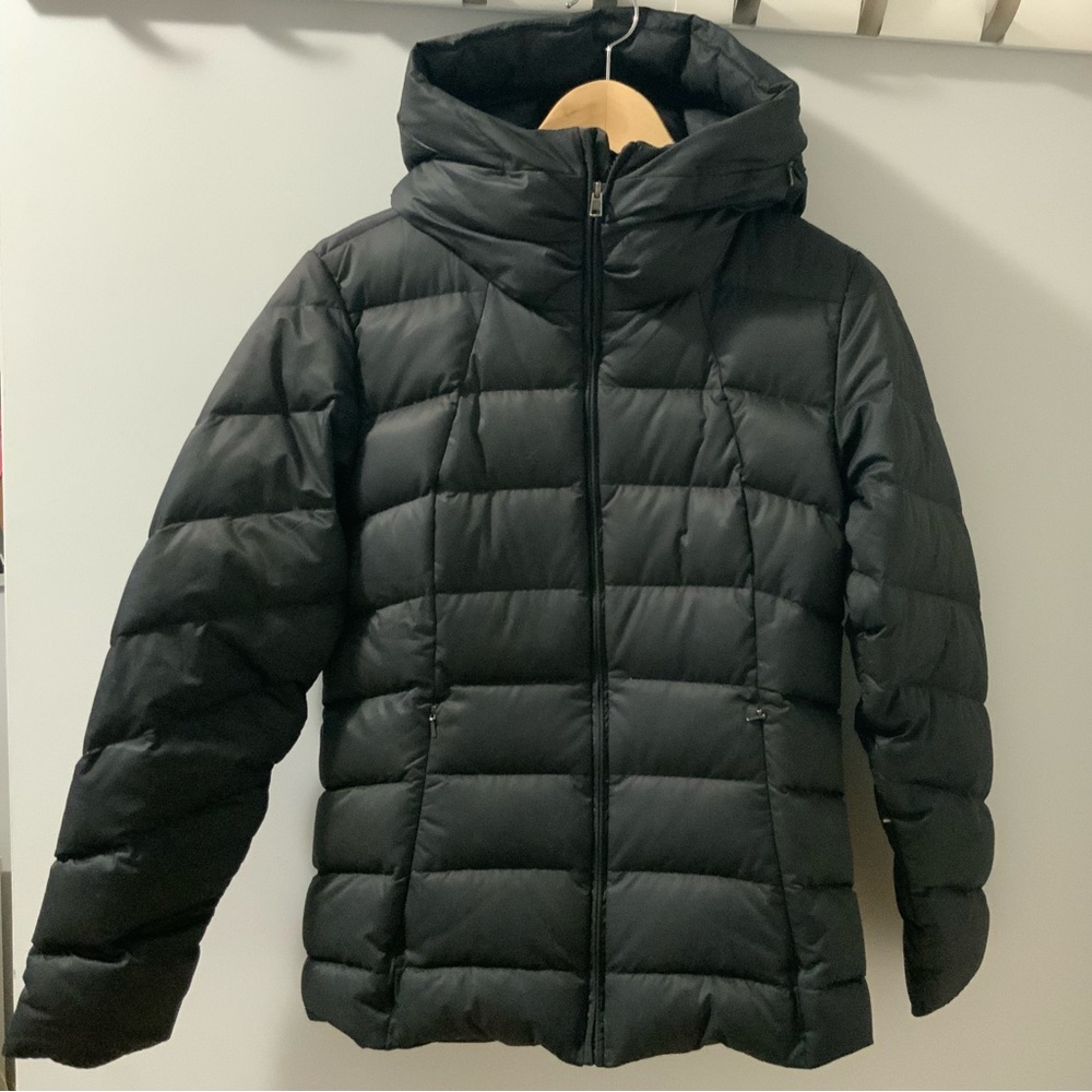 Patagonia Women's Classic Black Puffer Jacket
